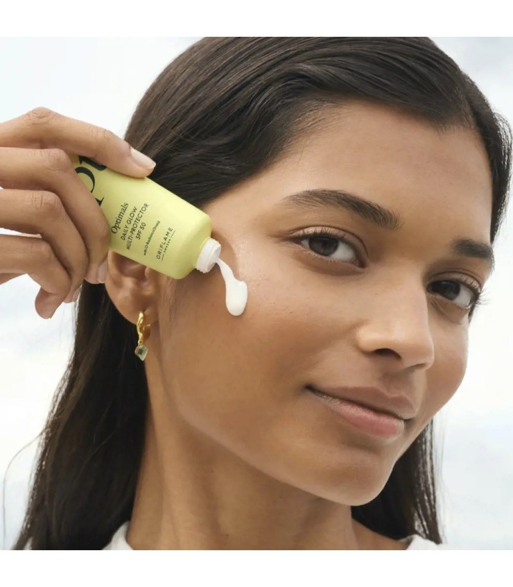 کرم ضدآفتاب دیلی گلو اپتیمالز SPF50 برند اوریفلیم کد ۴۵۲۹۲ حجم ۳۰ میلی لیتر